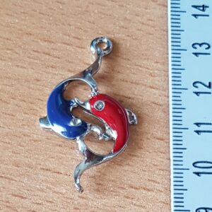 BA - Anhänger Delfine rot/blau